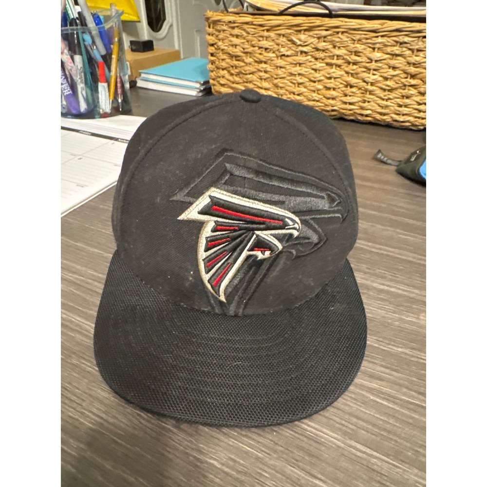 New Era 59FIFTY Atlanta Falcons Fitted Hat Size 8 Black NFL Football Cap